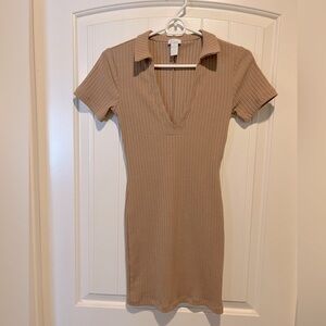 Tan short sleeve ribbed dress - XS.